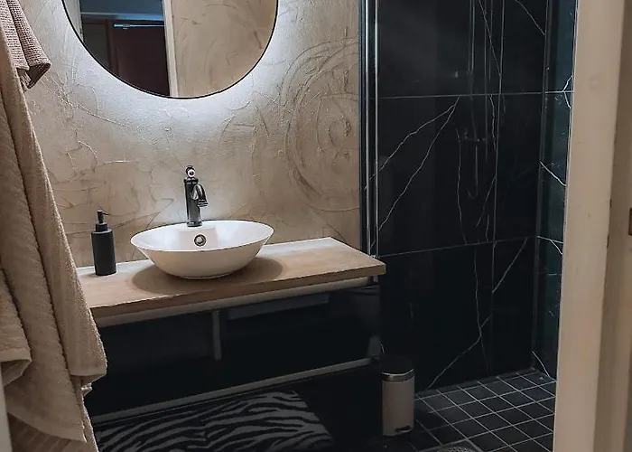 Sapelin Airbnb, Appartement *